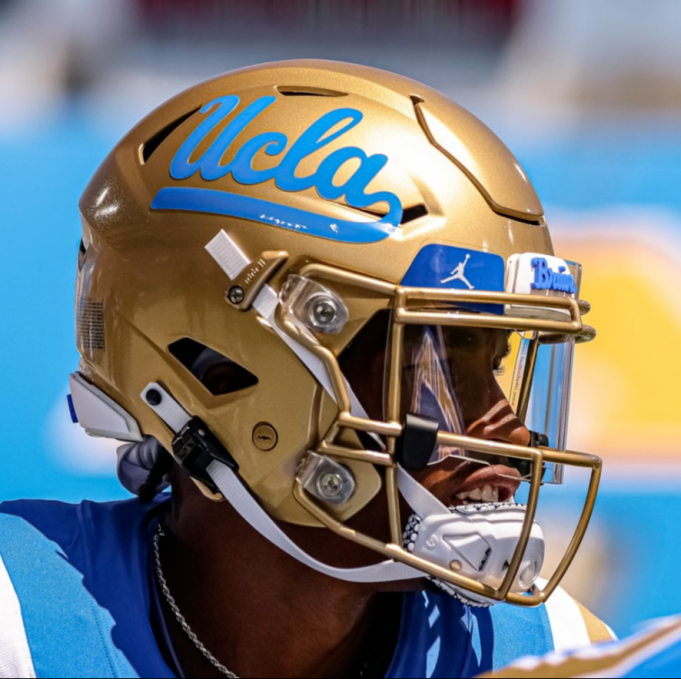 Oregon Ducks vs. UCLA Bruins at Autzen Stadium